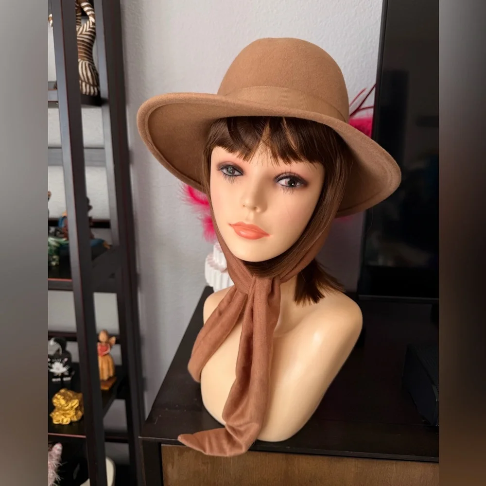 Lancaster Tan Fedora with Attached Matching Scarf